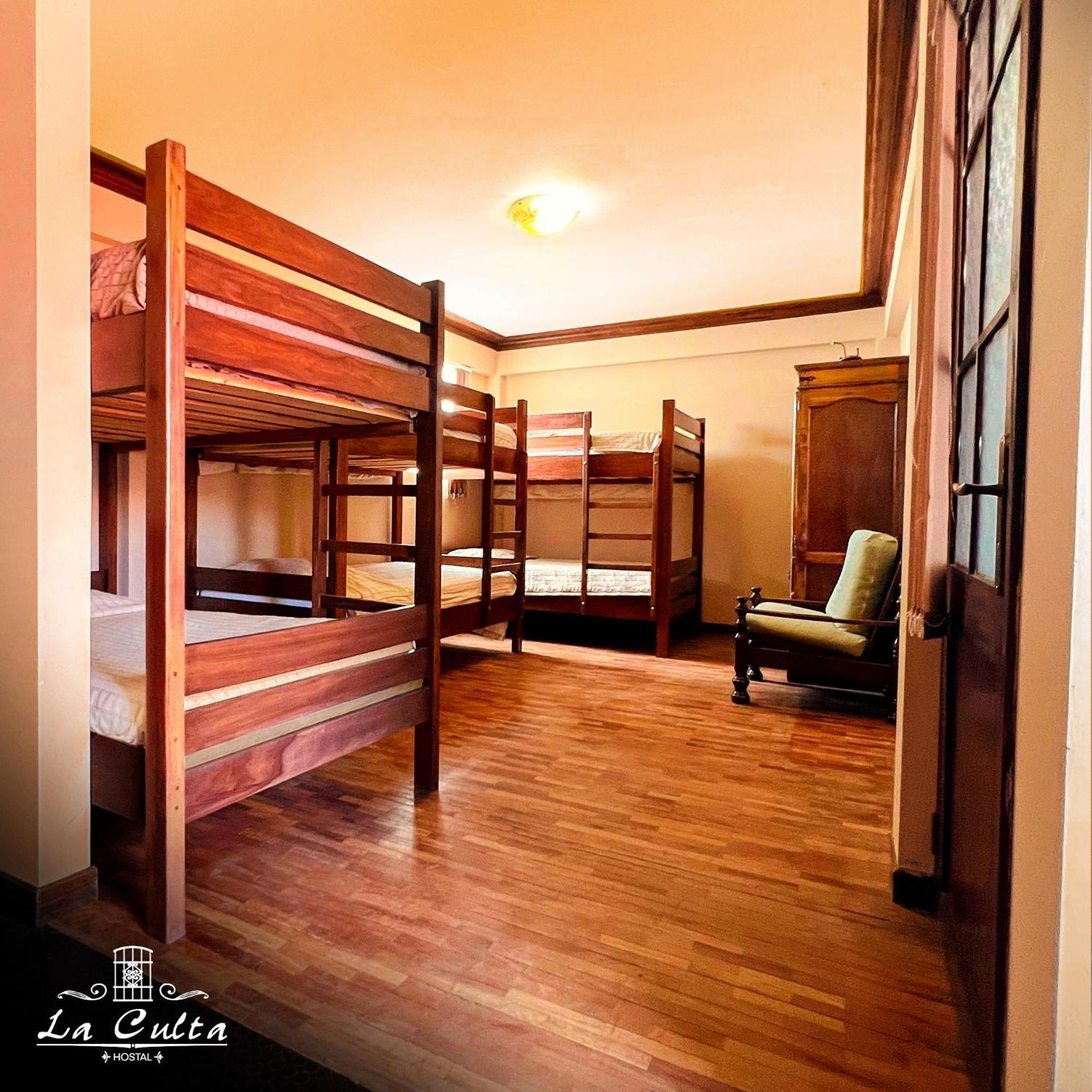 La Culta Centro Cultural Y Hostal Sucre Luaran gambar