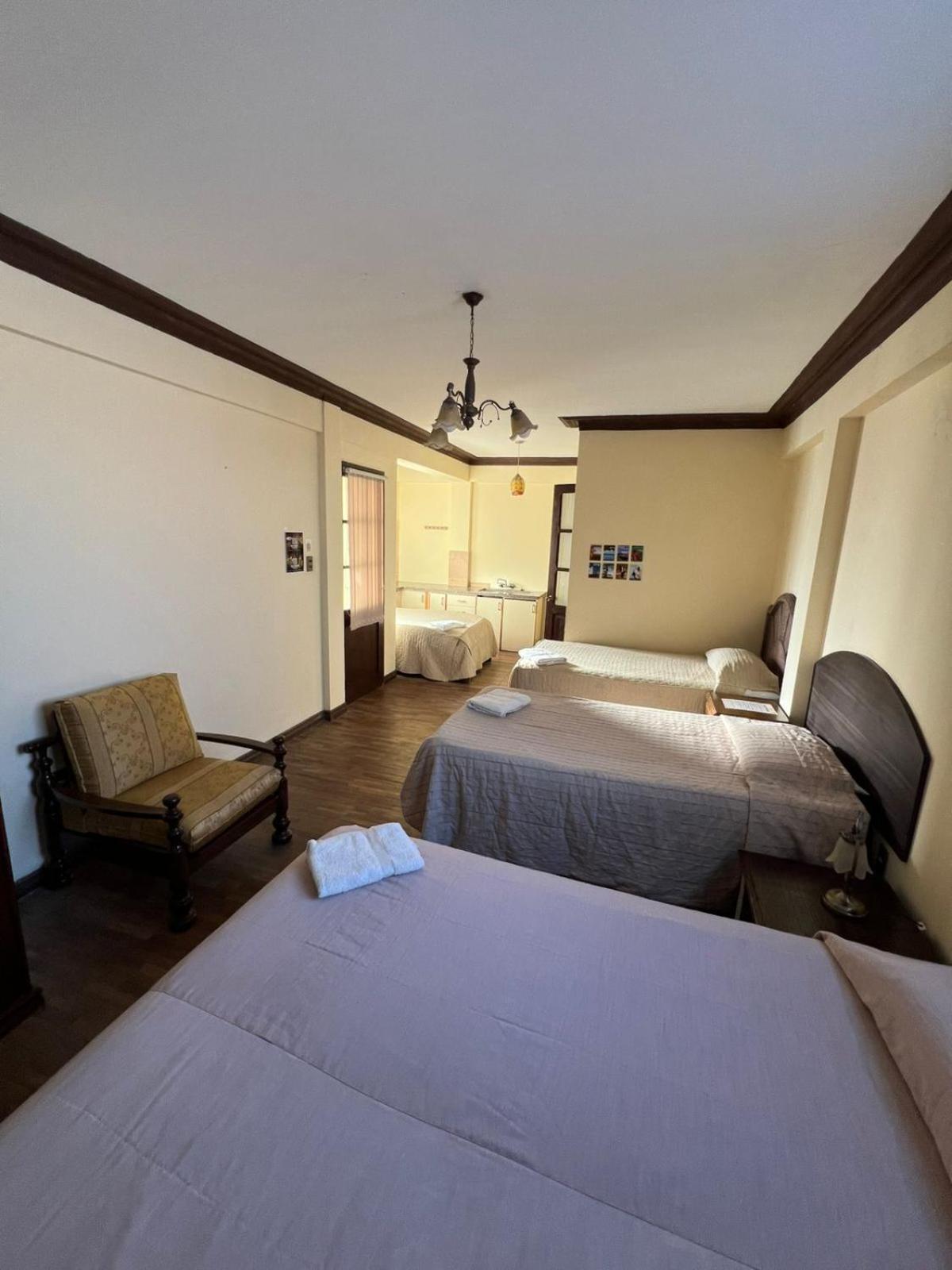 La Culta Centro Cultural Y Hostal Sucre Luaran gambar